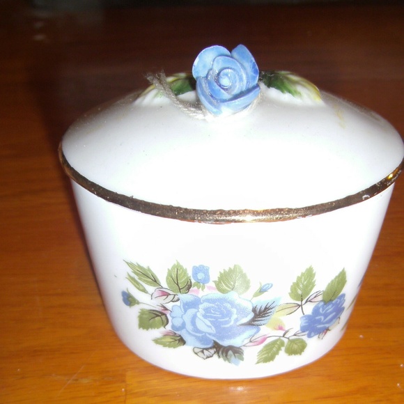 Andre Richard Japan Porcelain Trinket Box Floral D - Picture 6 of 8